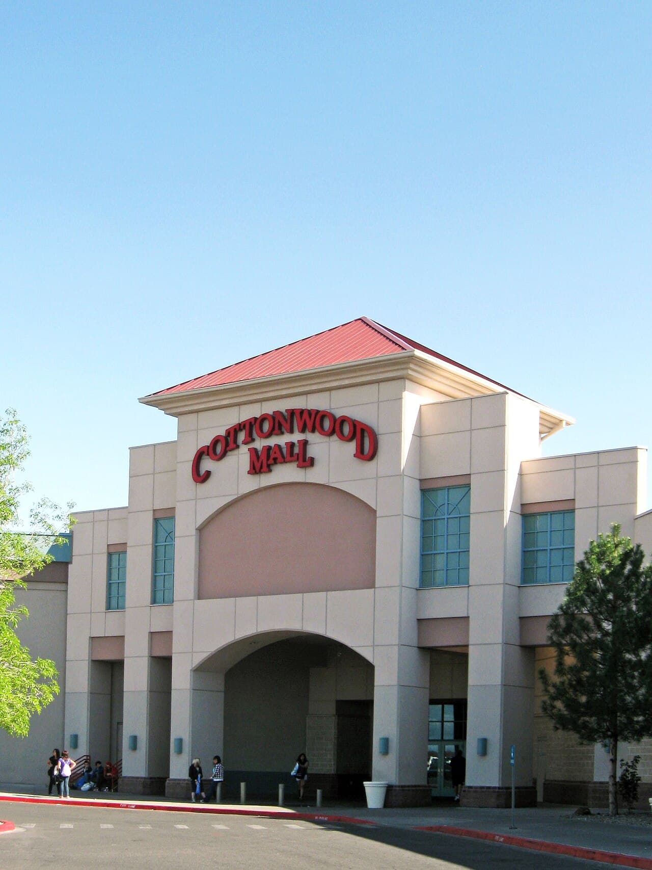 The exterior of Cottonwood Mall in Albuquerque.