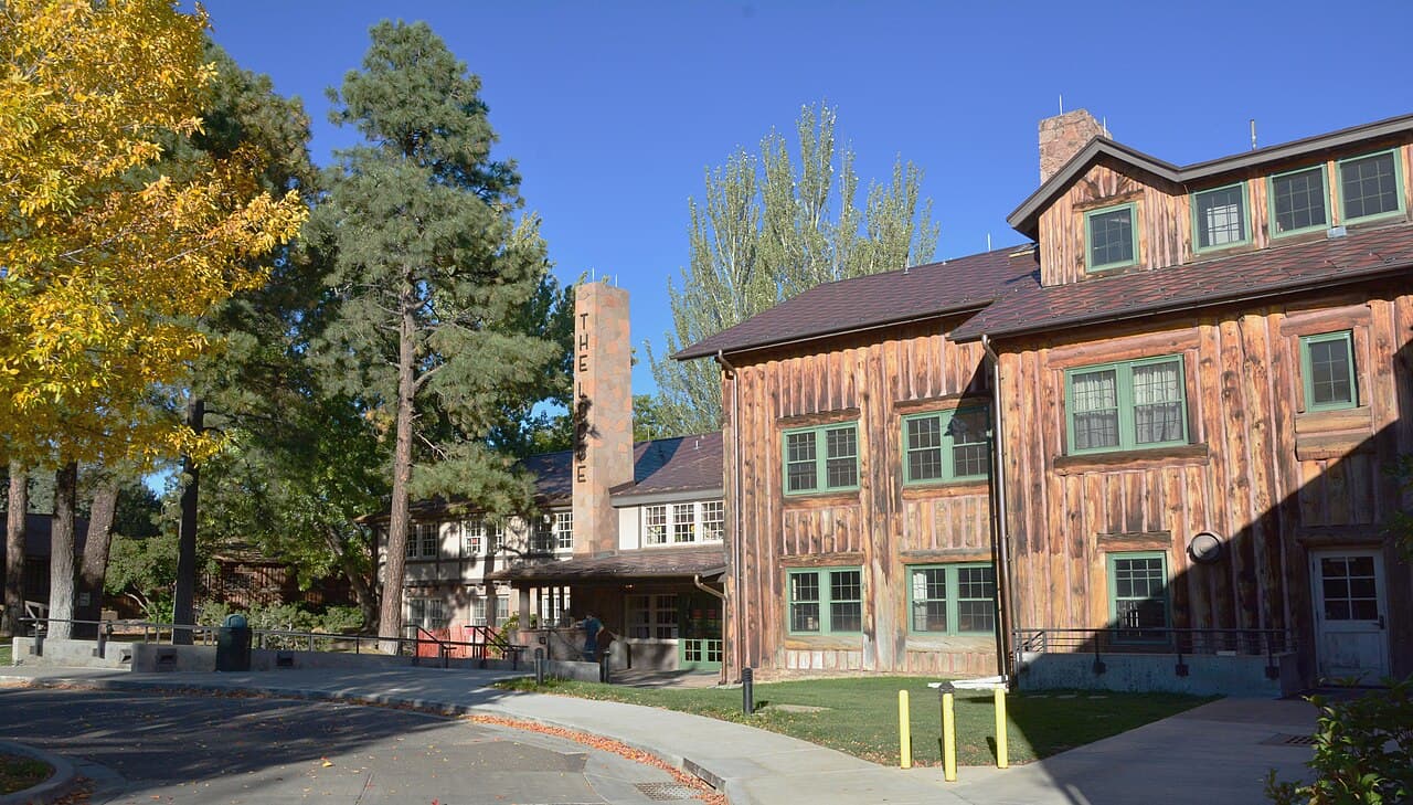 The log exterior of Fuller Lodge in Los Alamos.